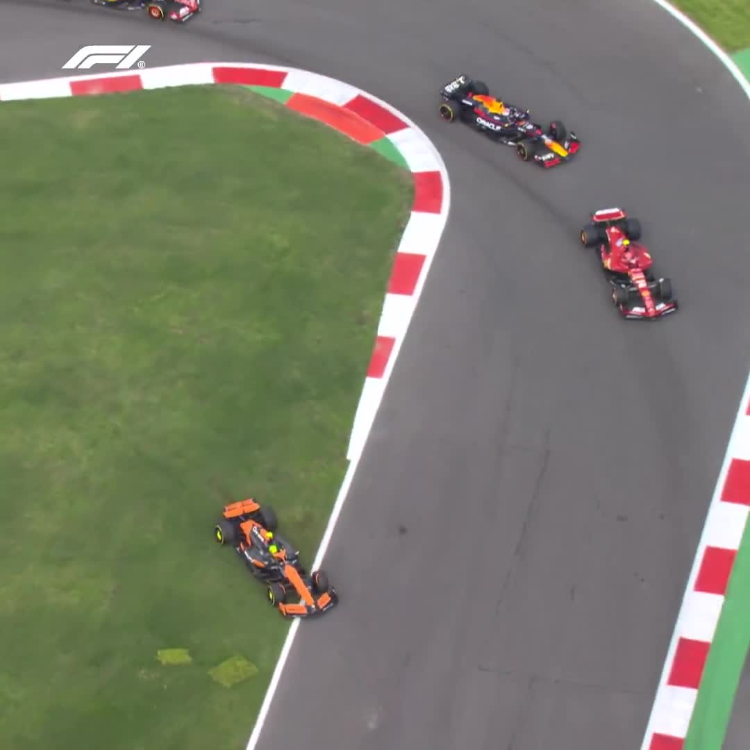 The battle between Max Verstappen and Lando Norris at the 2024 Mexico City GP