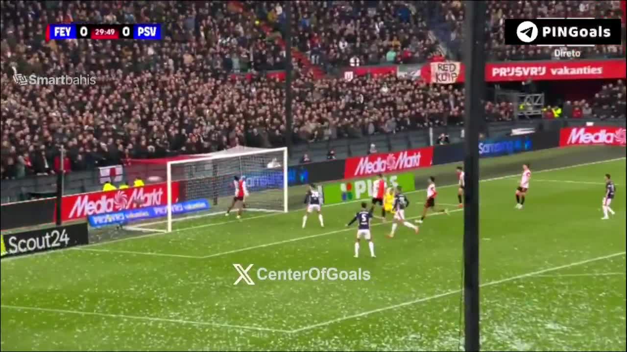 Feyenoord 0 - 1 PSV - Ismael Saibari 30'