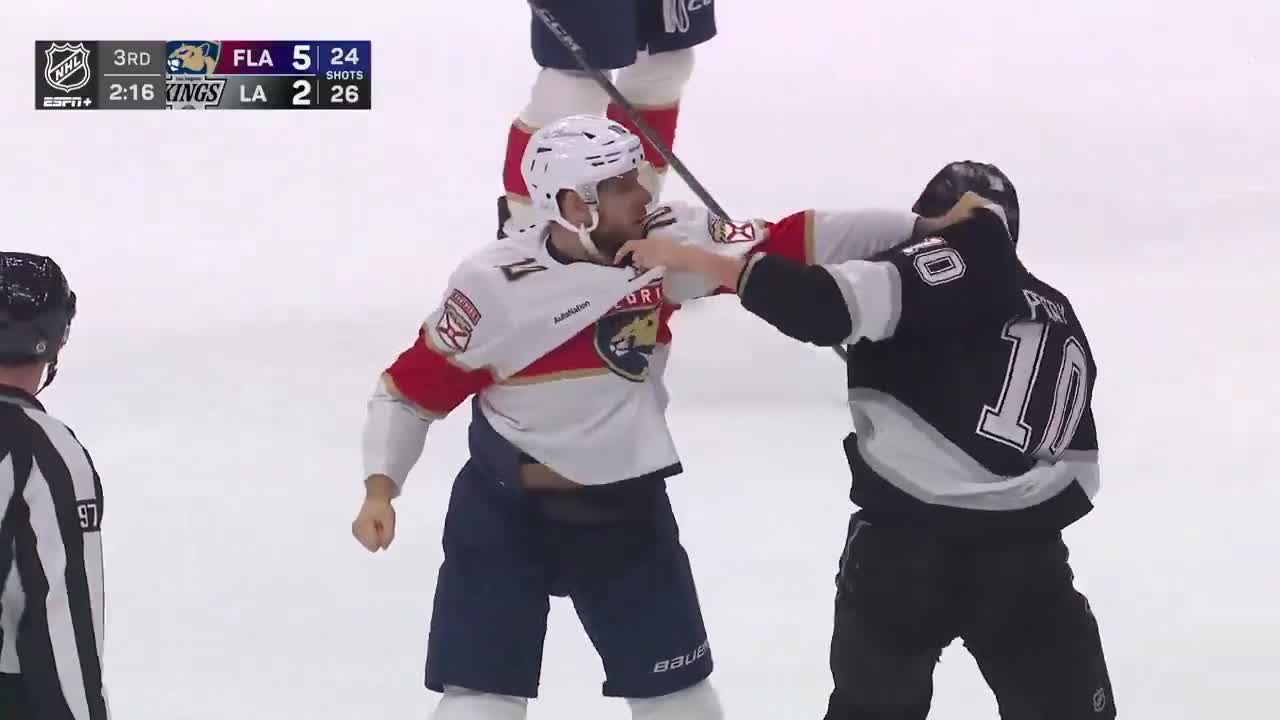Perry and Greer drop the gloves