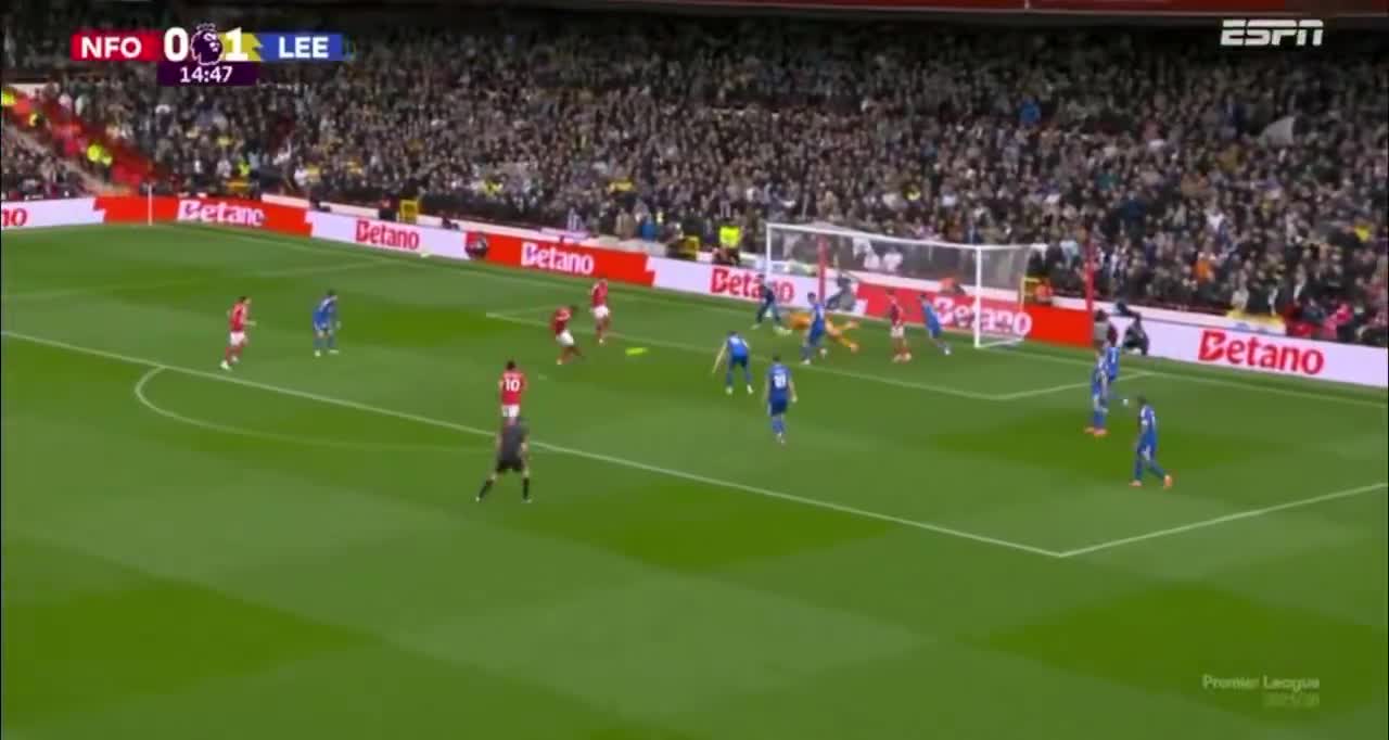 Nottingham Forest [1] - 1 Leeds -