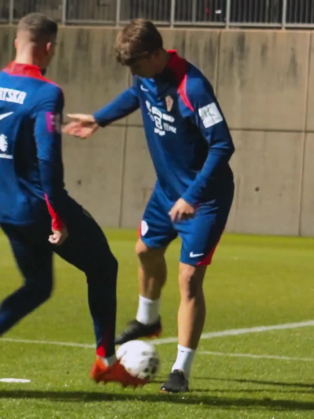 Vušković showing his skills in training