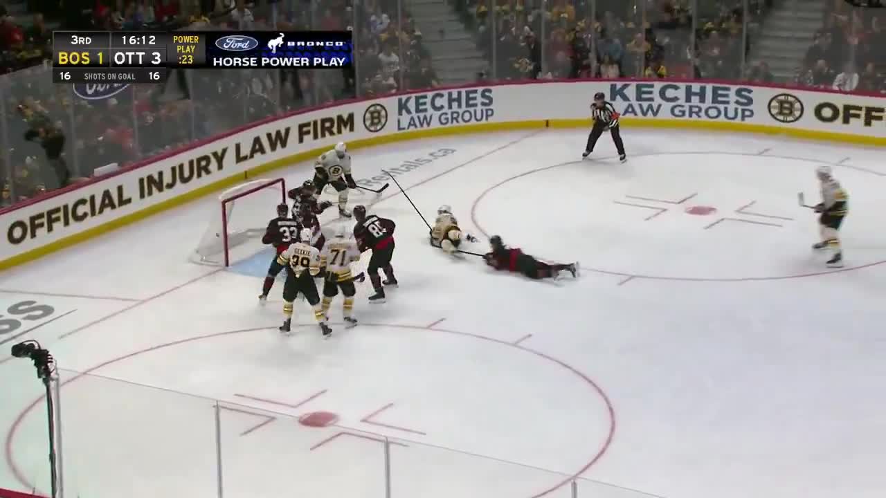 PASTA WILL NOT BE DENIED as he gets this game within 1 and tied Rick Middleton for 5th all time in Bruins goals! 😤🚨