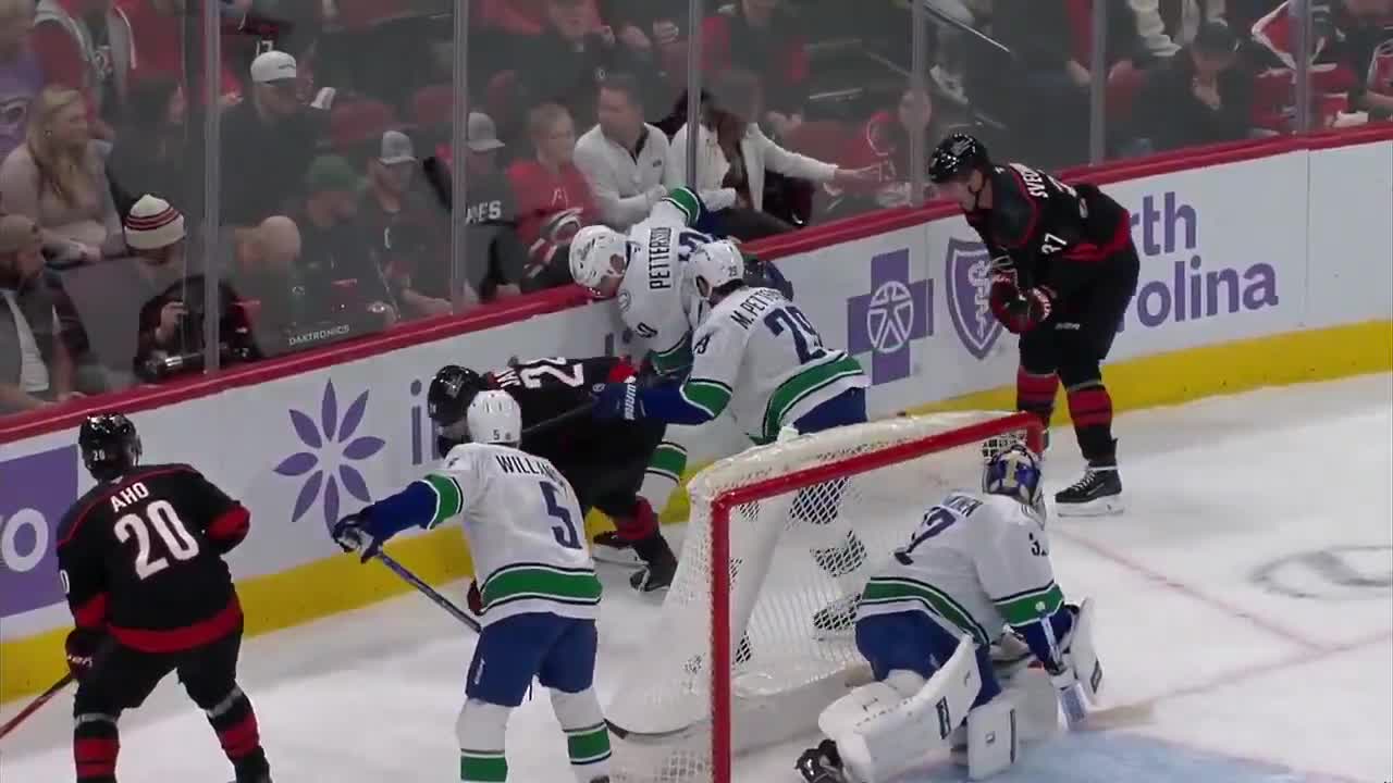 Seth Jarvis was in pain and had to leave the game after taking a high stick from Svechnikov
