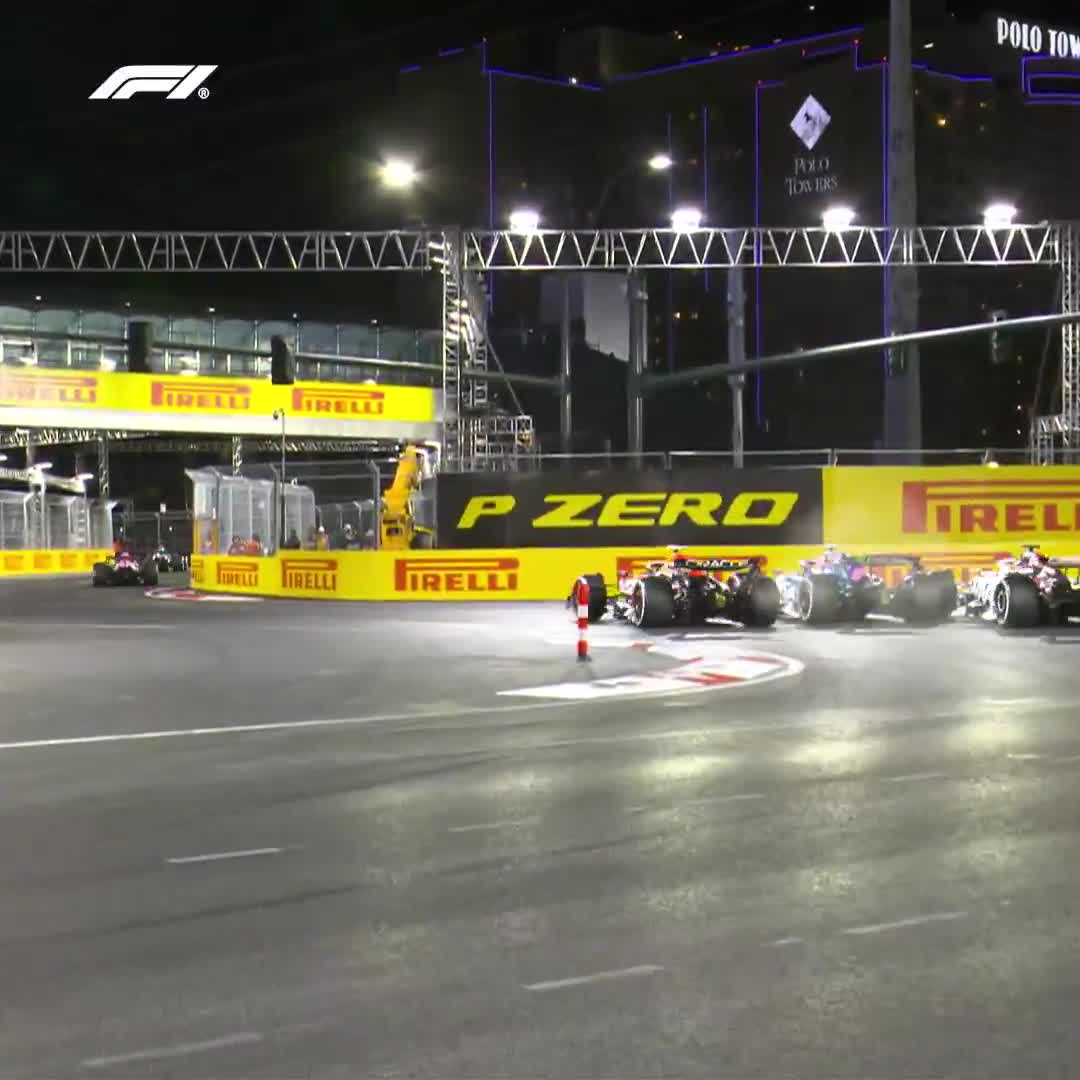 Checo pulled off this brilliant double overtake on Liam Lawson and Kevin Magnussen in Las Vegas 💨