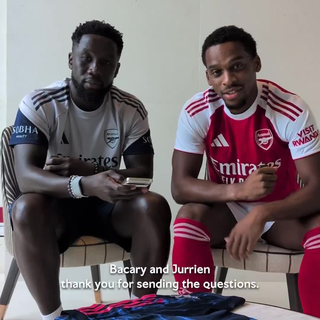 Jurrien Timber and Bacary Sagna answer your questions in DM our RBs