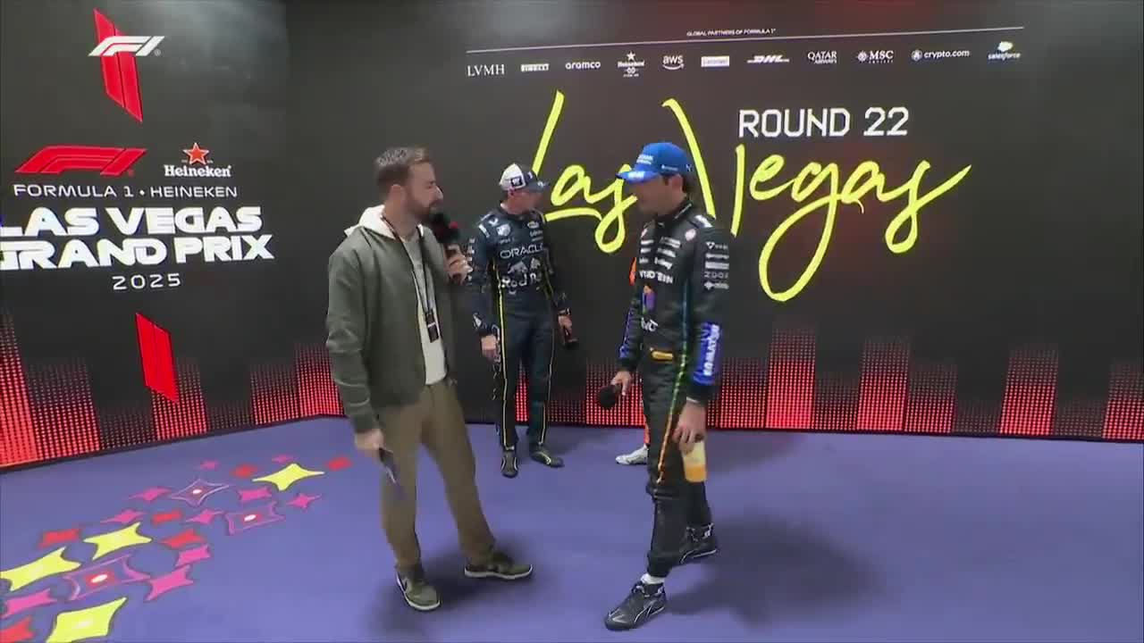 The Vegas crowd with a big cheer for Carlos Sainz after his P3 finish in Vegas qualifying