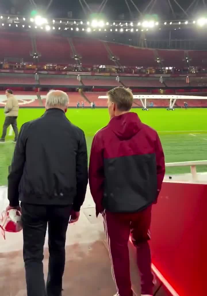 Norway’s Prime Minister, Jonas Gahr Støre, is a massive Gooner
