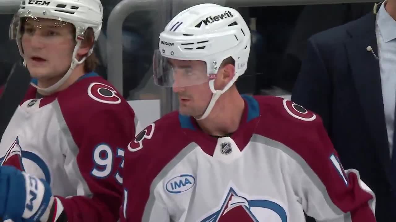 Brock Nelson gets a standing-o in his return to the Island