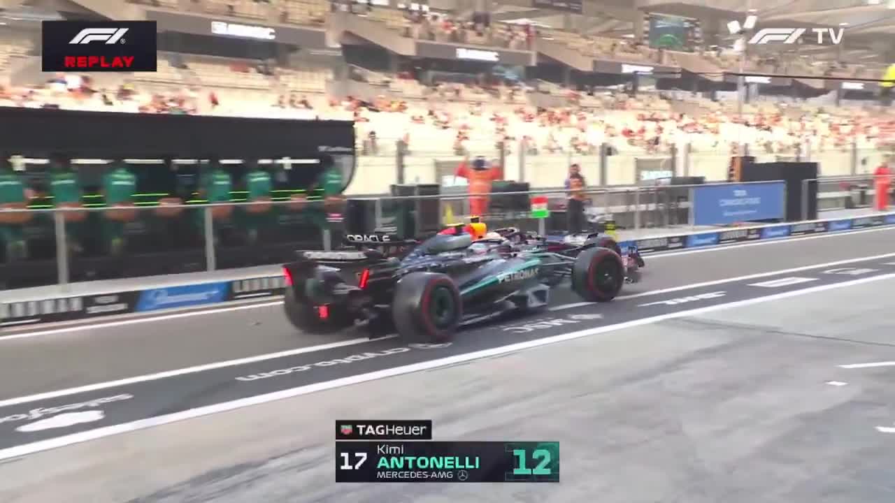 Antonelli has hit Tsunoda in the pit lane