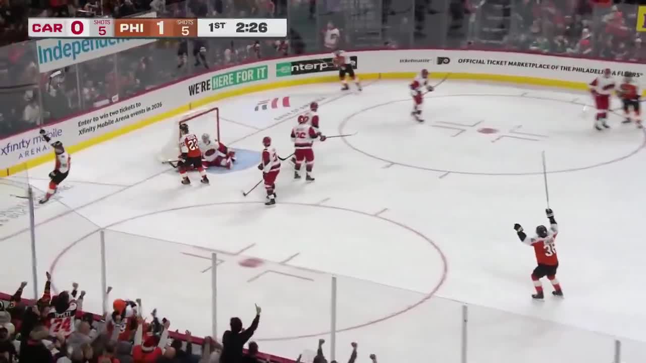 What a SWEET pass by Konecny who finds Zegras  in front