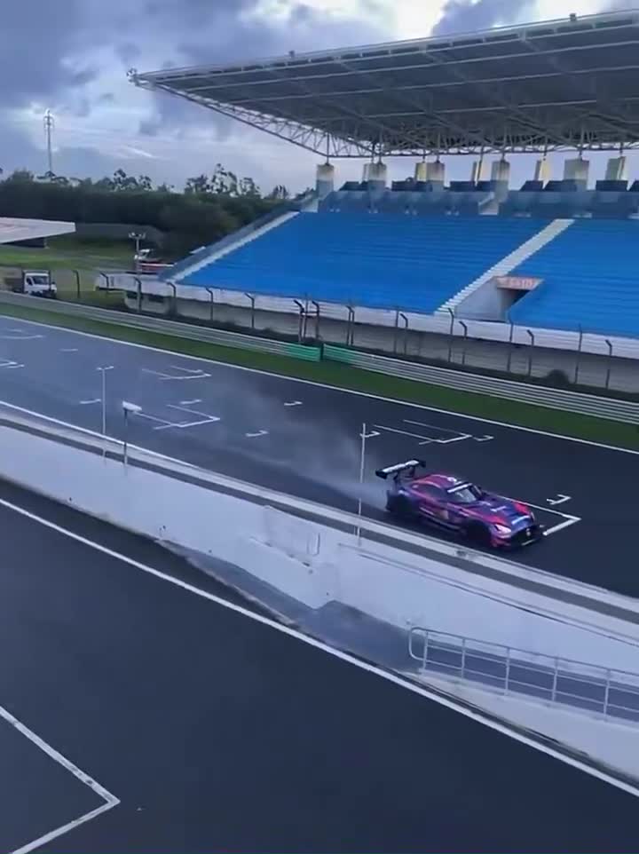 max verstappen today in a rainy Estoril testing gt3
