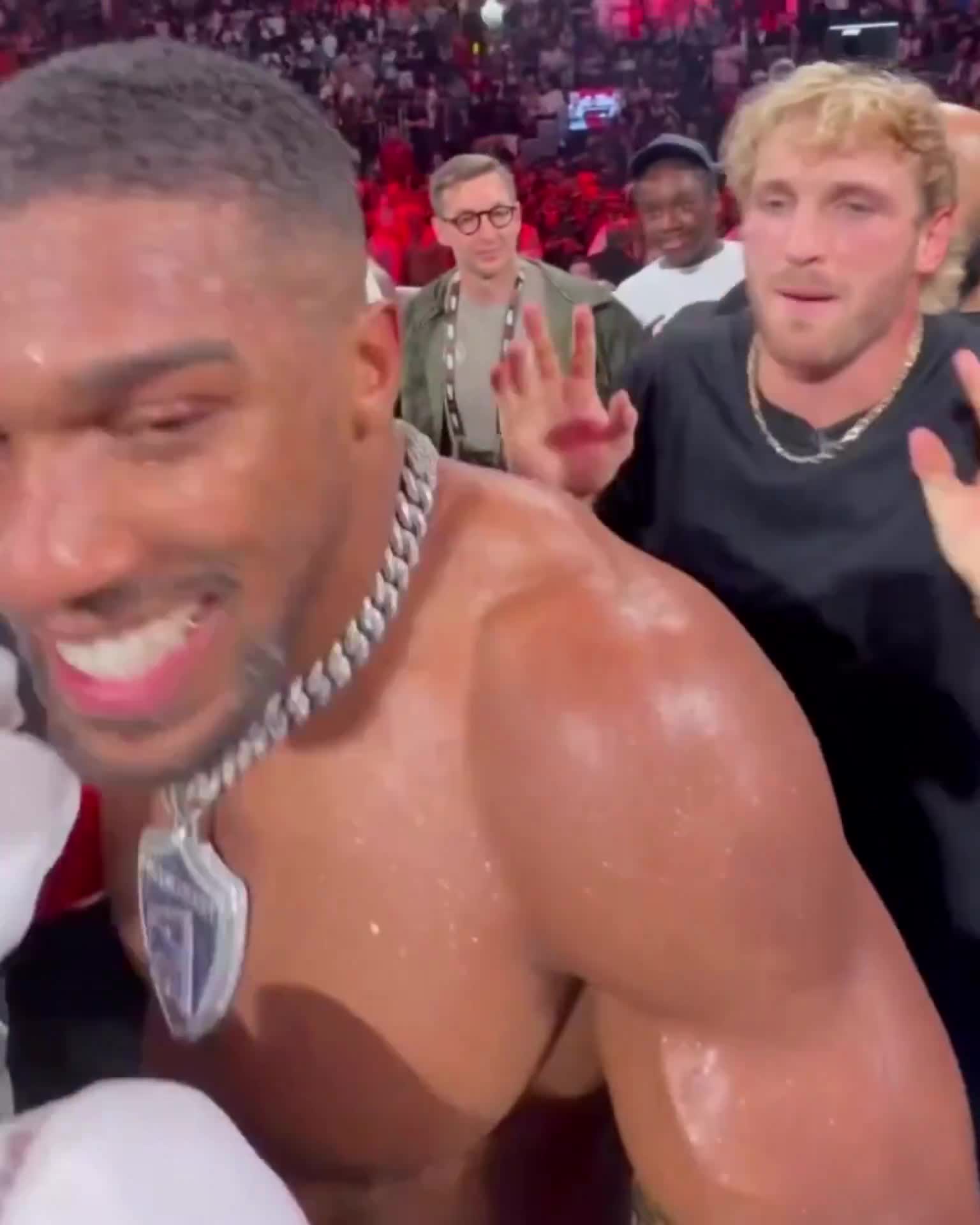 [SPOILER] Logan Paul clashes with Anthony Joshua’s team post-fight