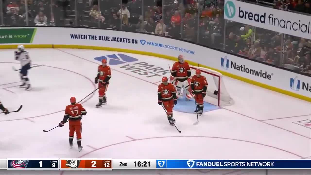 MARCHMENT HAS SCORED LESS THAN 24 HOURS AFTER THE JACKETS TRADED FOR HIM AND HE TIES IT AT 2!