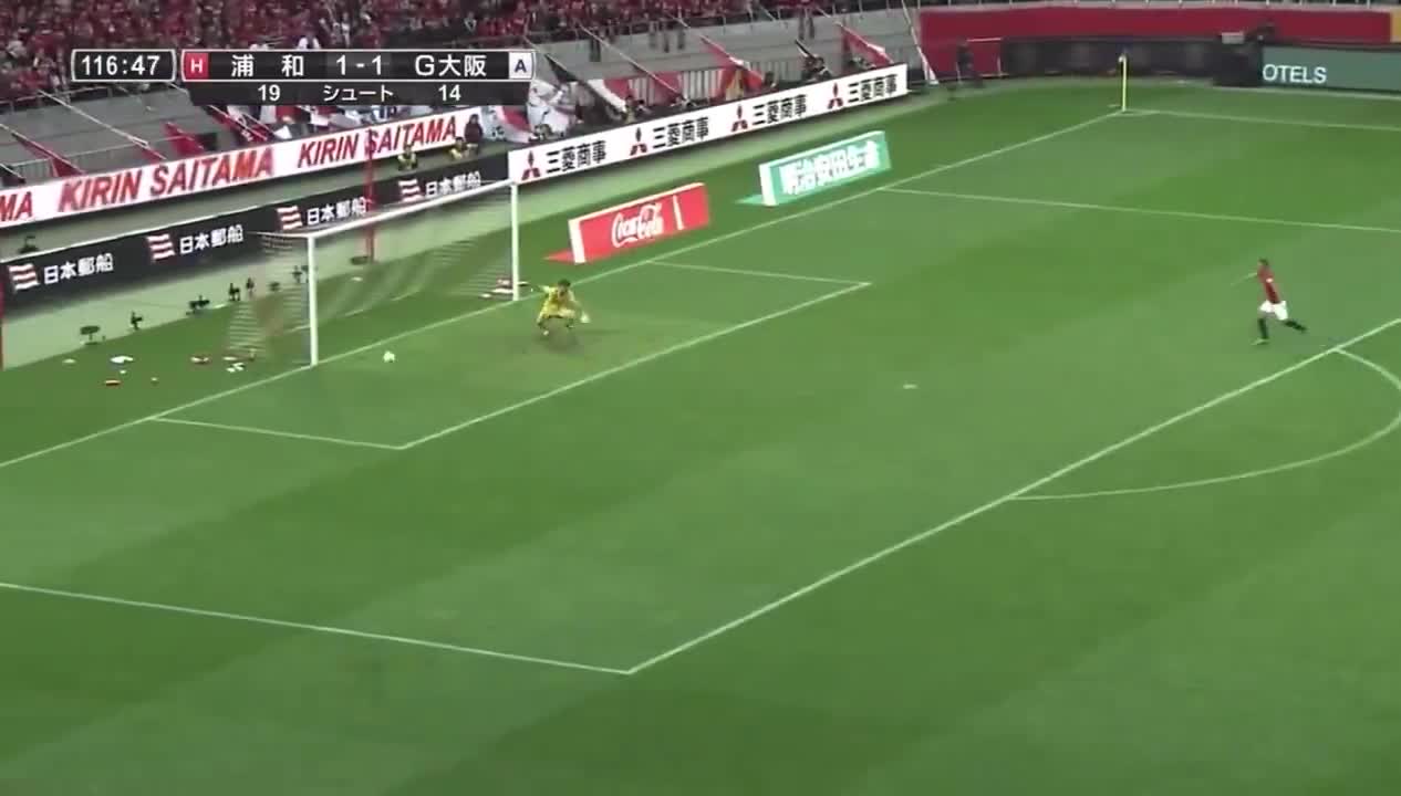 Interesting moments from the Japanese Football League.