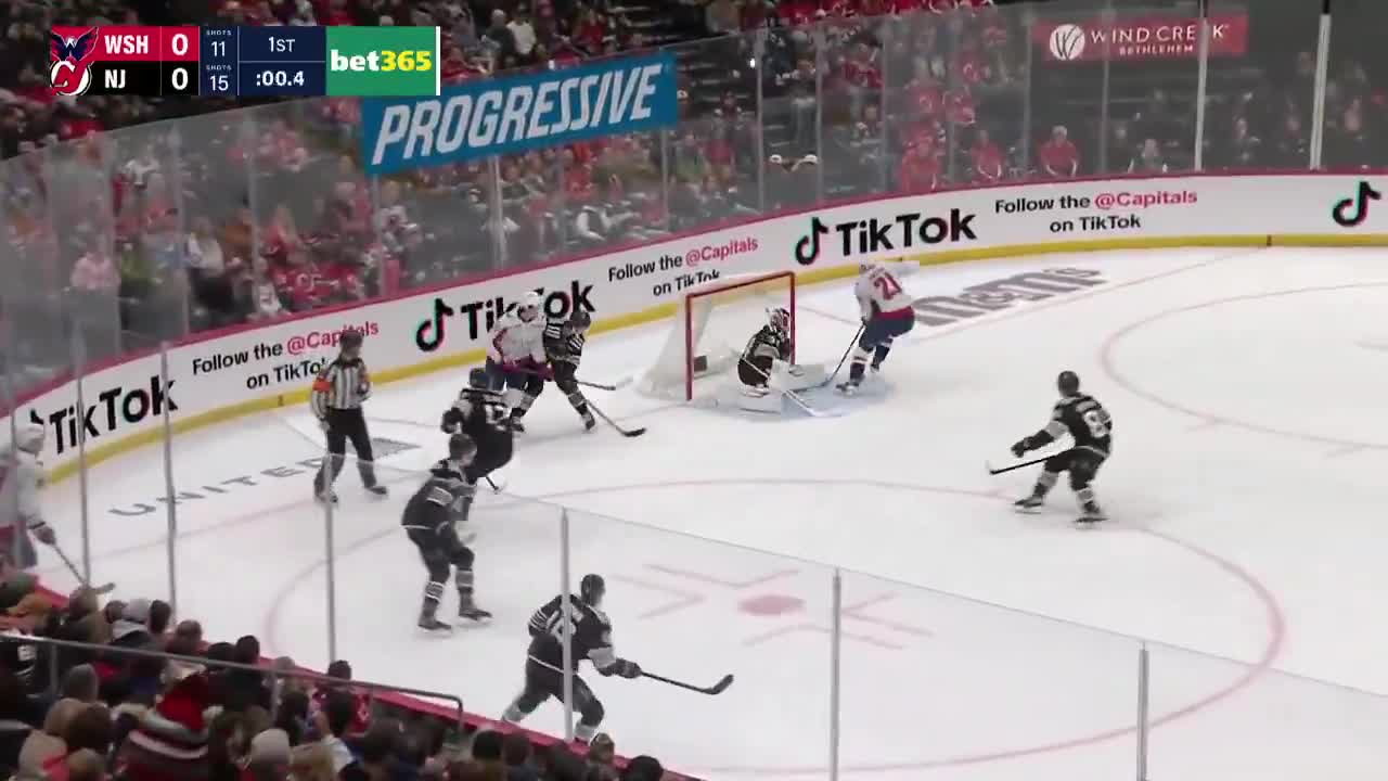 OH MY Protas just scored with just 0.3 seconds left in the period