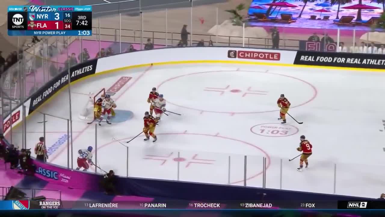 Panarin AGAIN and the Rangers have a 3 goal lead with 7 minutes to go