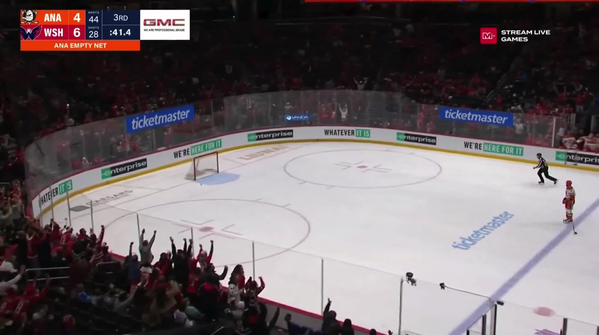 Ovi adds the empty netter for career tally 9⃣1⃣4⃣