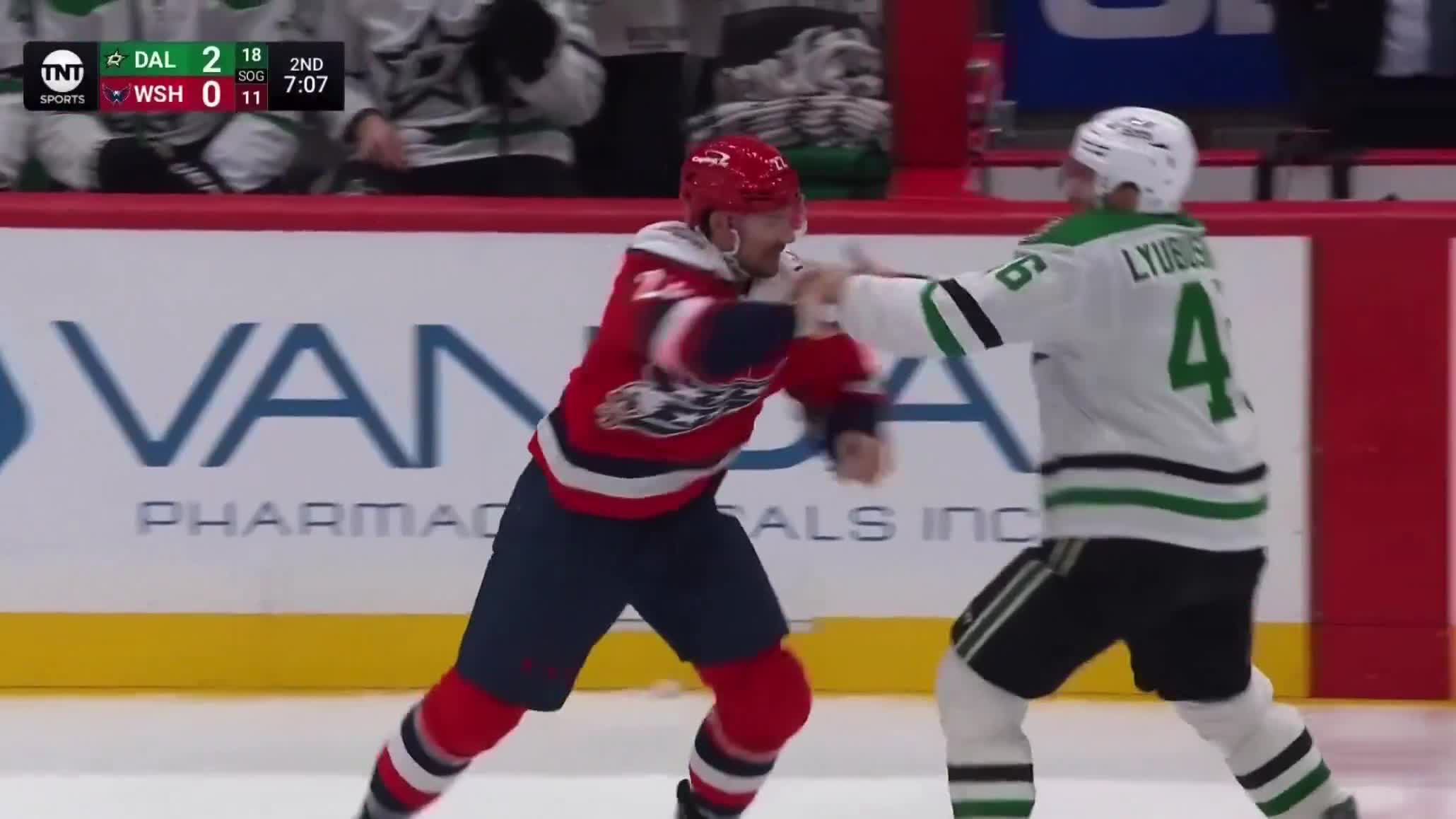 Brandon Duhaime and Ilya Lyubushkin have been going at it ALL game and FINALLY dropped the gloves