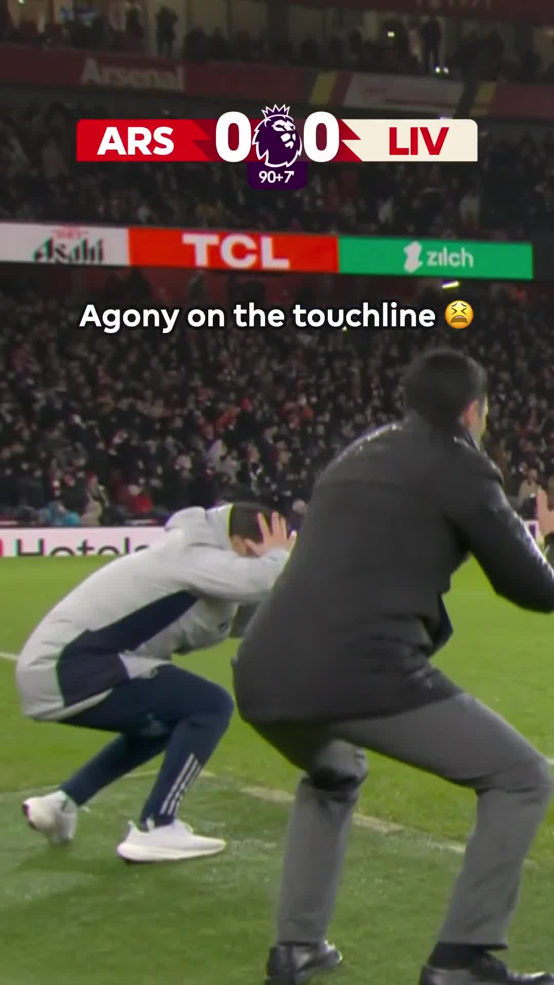 Mikel Arteta and his set-piece coach’s reactions to Gabriel’s late chance against Liverpool