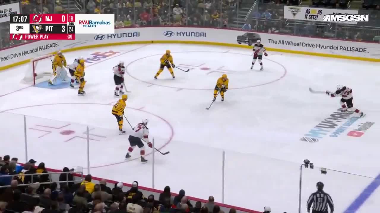 Luke Hughes with a huge goal to cut the lead down to 2