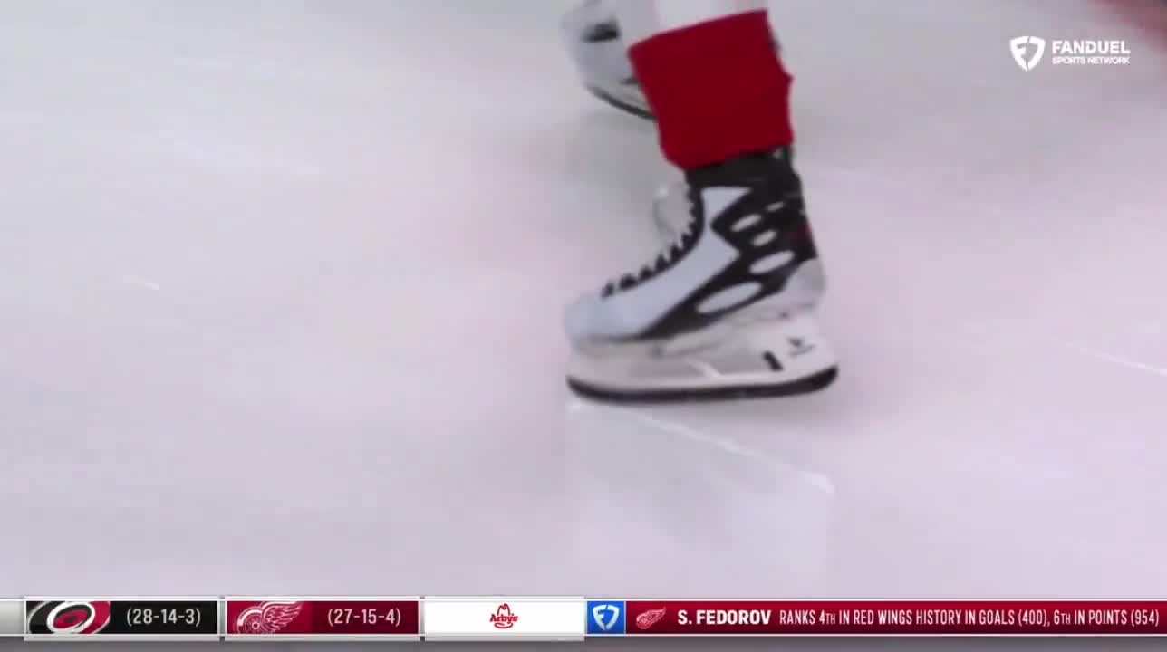 The entire Red Wings team is wearing replicas of Sergei Fedorov's ICONIC white Nike skates tonight
