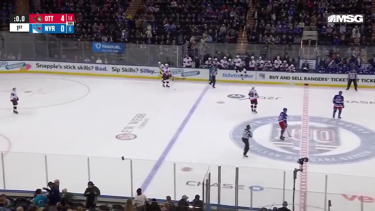 The boo birds are LOUD at MSG for the R...