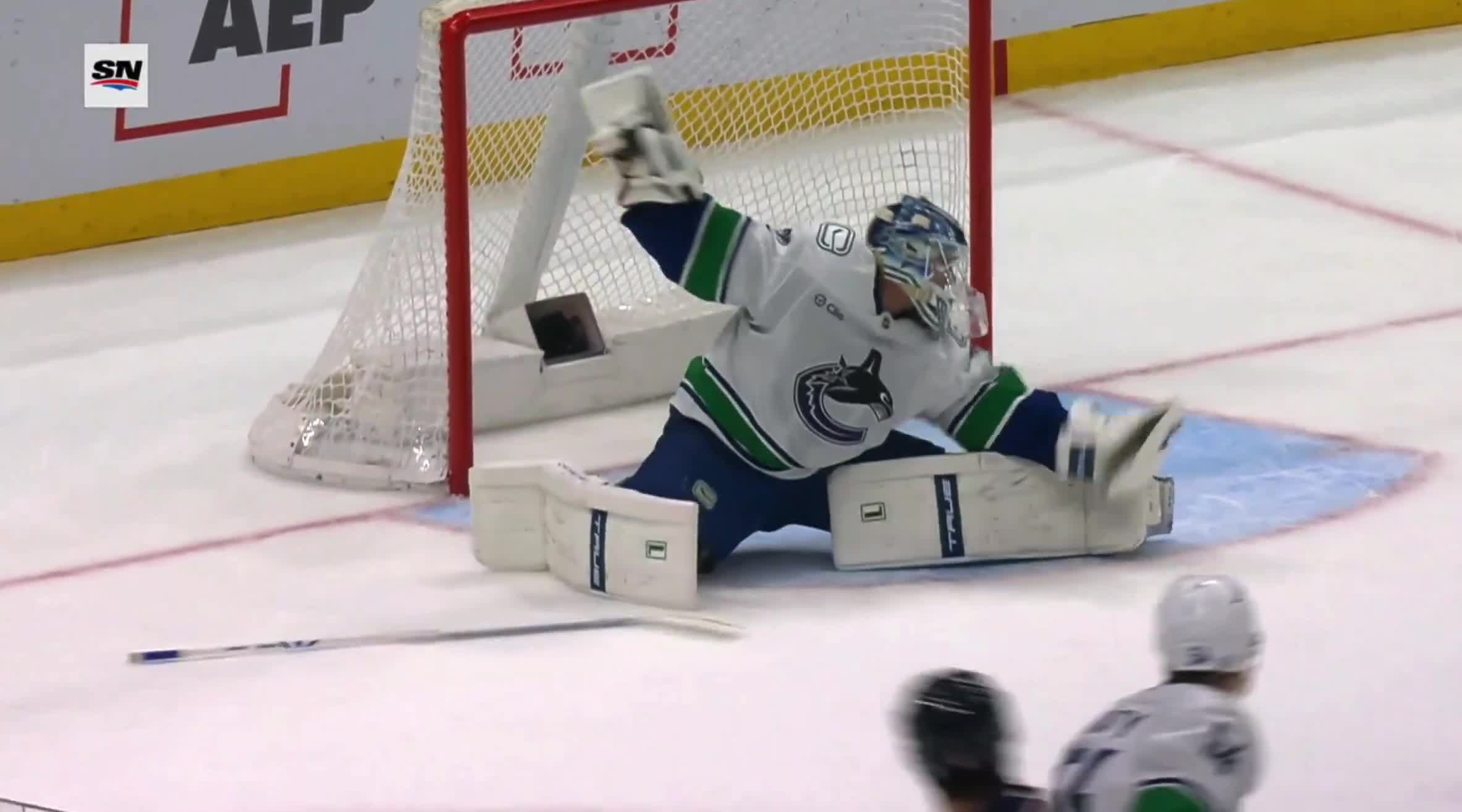 Kevin Lankinen was trying REALLY hard to...