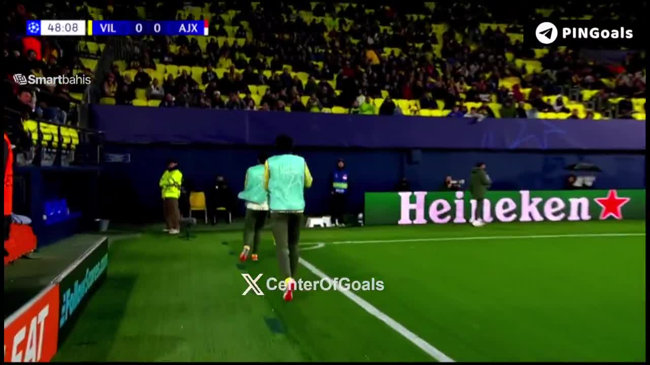 Tanitoluwa Oluwaseyi breaks through the ...