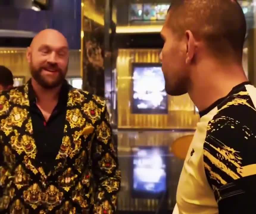 Tyson Fury couldnt believe how big Alex...