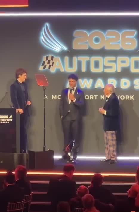 lando podium champ battles