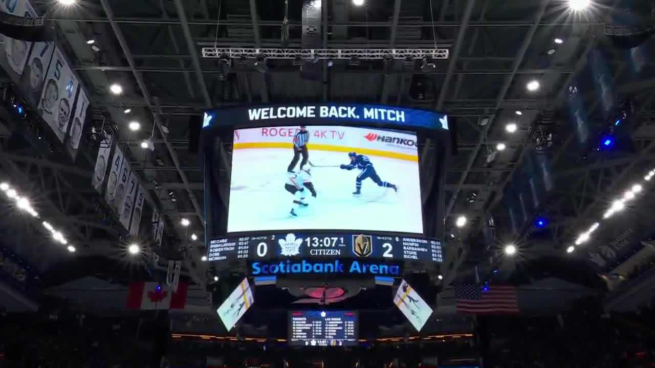 Marner gets a Standing O from Leafs Nati...