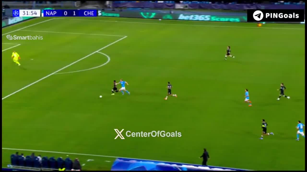 Antonio Vergara gets on the scoresheet! ...
