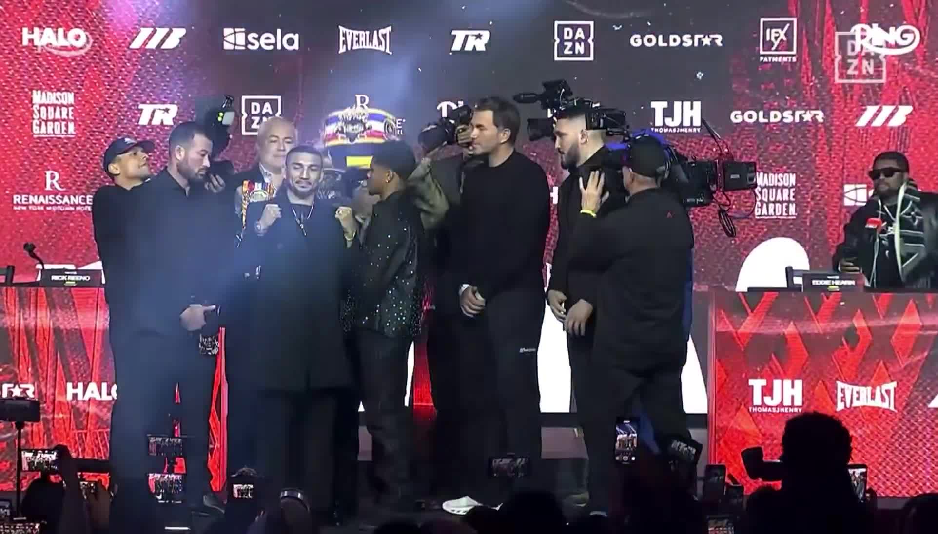 INTENSE face-off between Teofimo Lopez a... (1)
