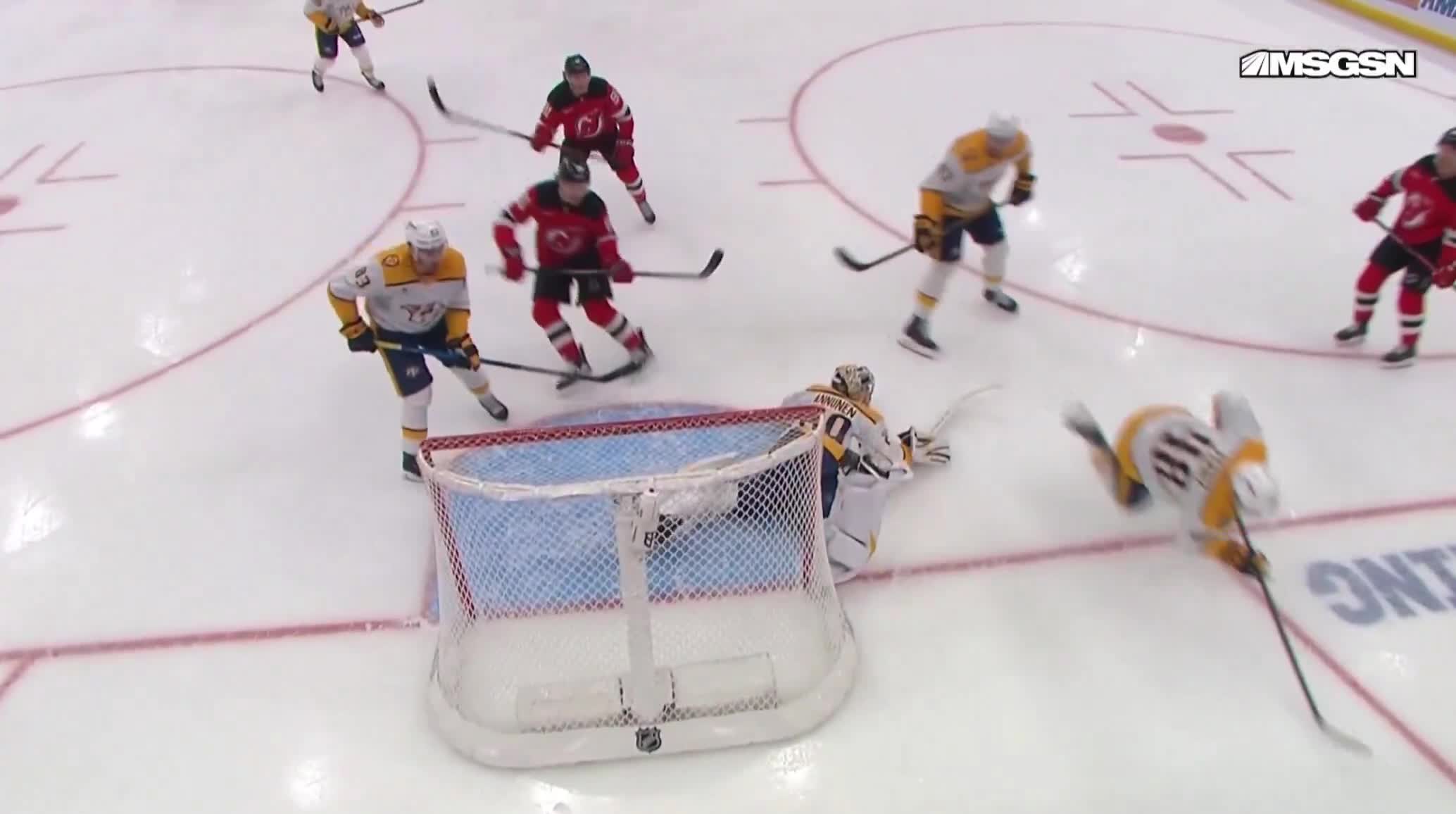 Jesper Bratt shows off the FILTHY mitts ...