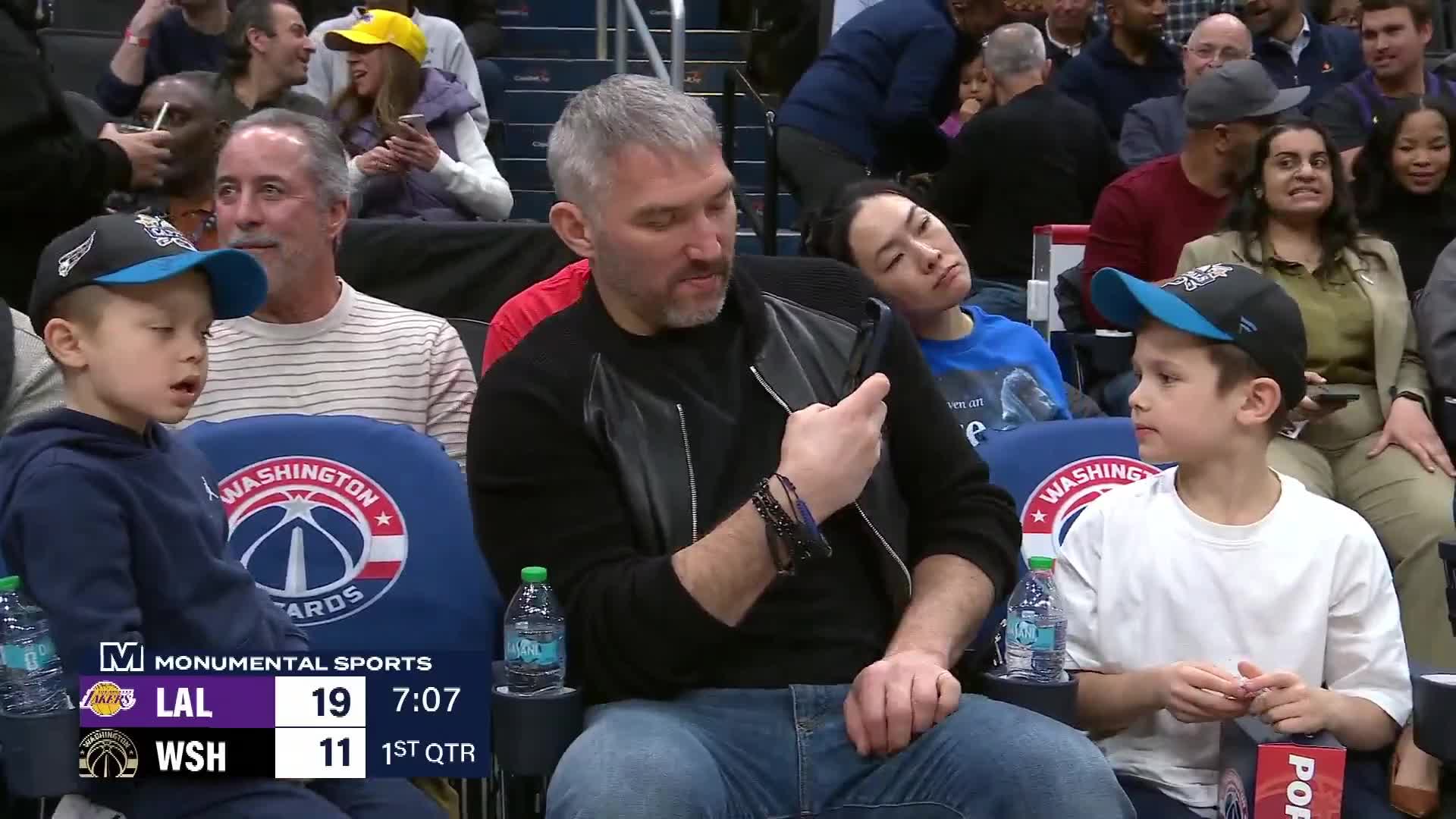 Ovi was at the Lakers vs Wizards game and shared a friendly dap with LeBron