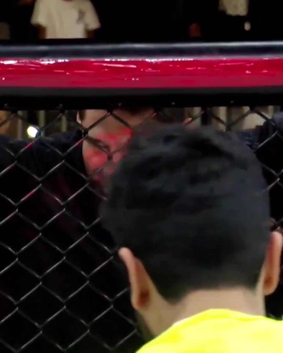 Khamzat Chimaev intimidating his teammat...