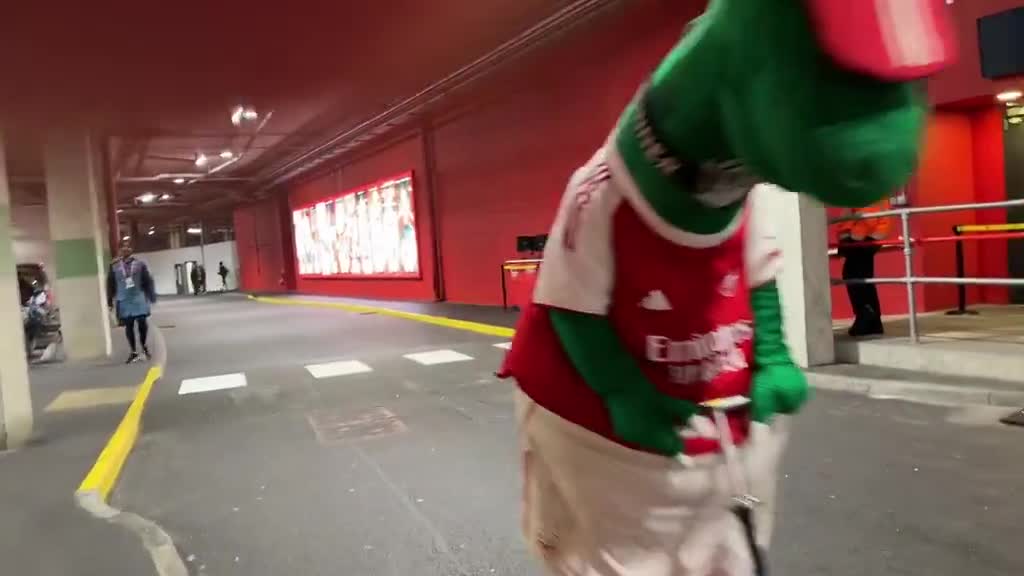 Gunnersaurus making his way home on his ...