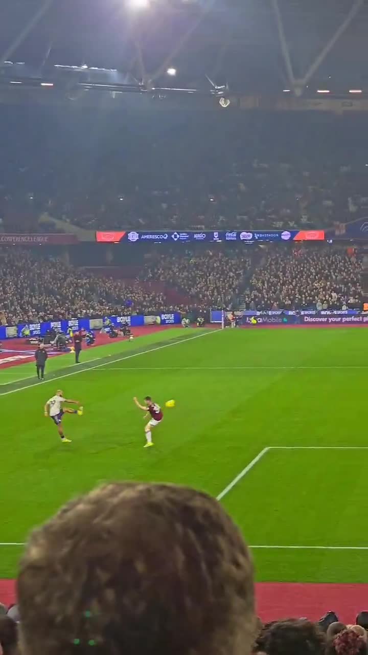 This angle of the Sesko finish is NUTS.....