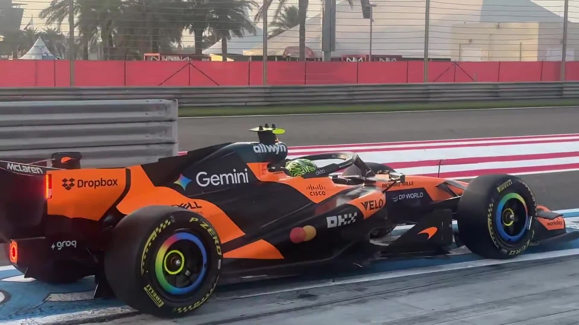 lando doing a practice start earlier! ...