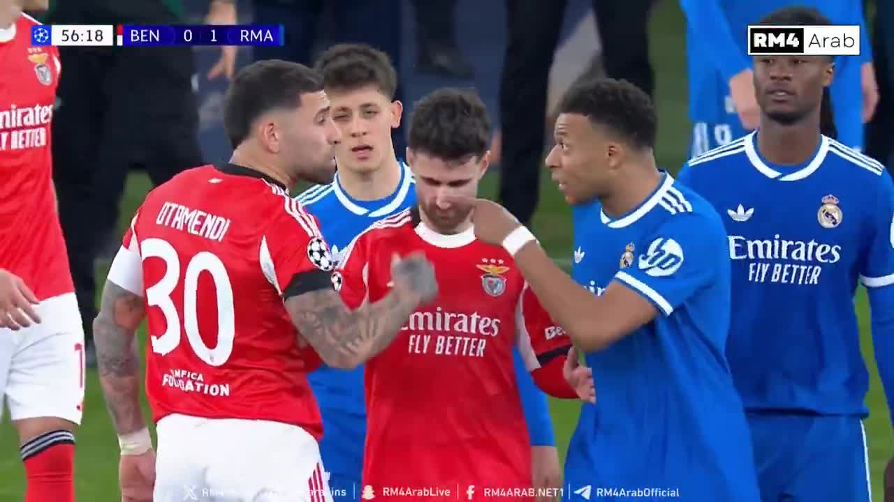KYLIAN MBAPPÉ DEFENDIENDO A VINÍCIUS. H...