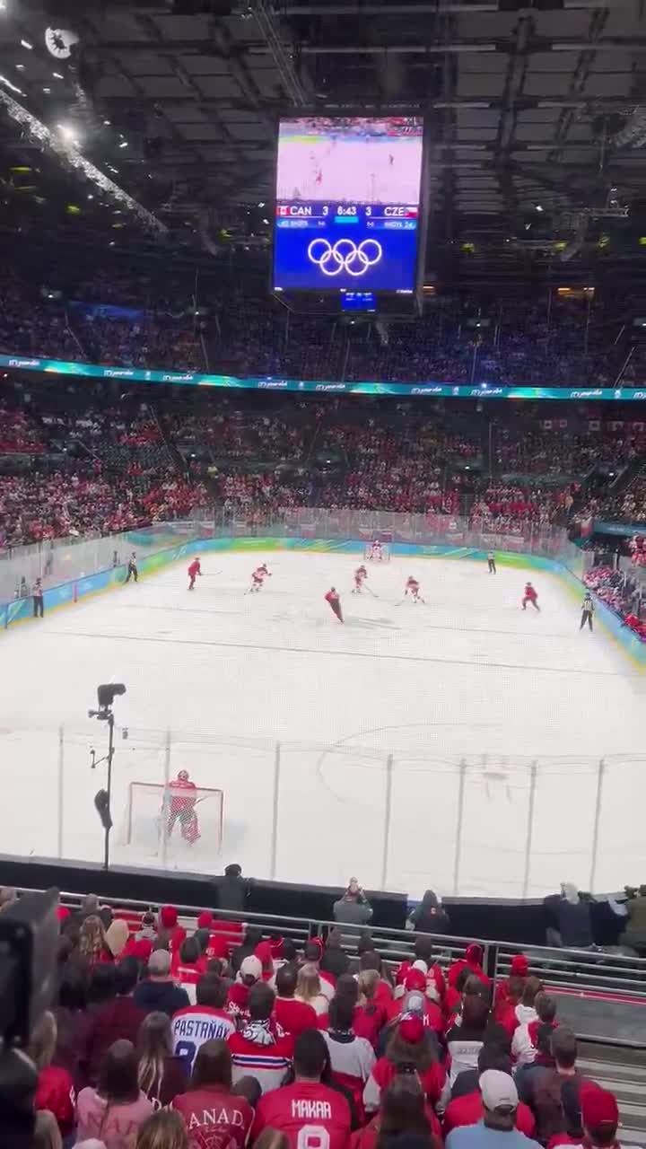 Team Canada families celebrate Marners ...