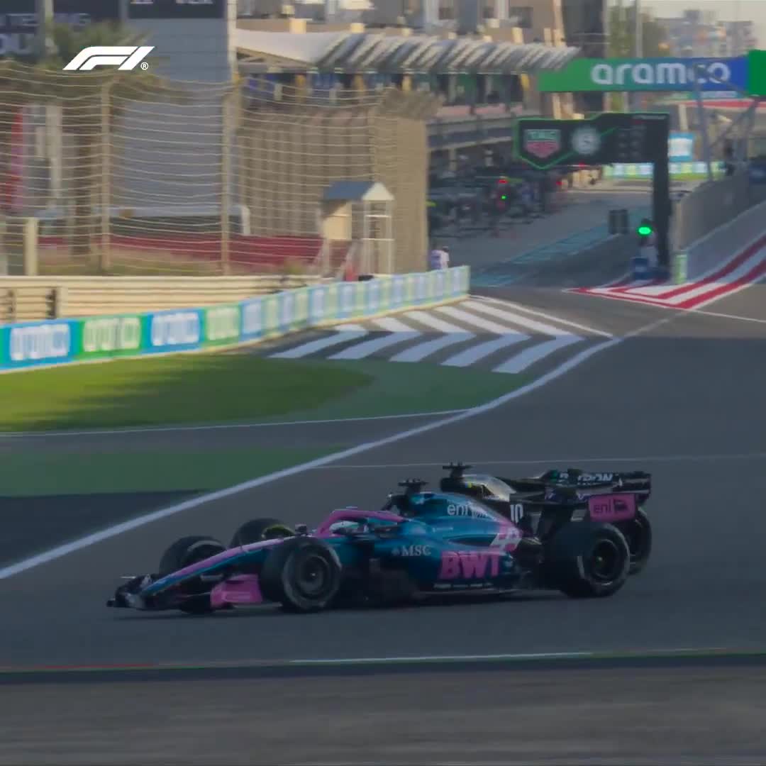 George and Pierre tussling into Turn 1 ...