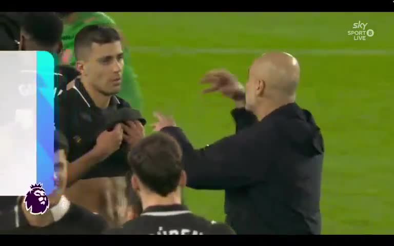 Pep and Rodri, back in lecture mode at f...