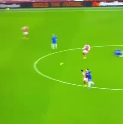 Gabriel absolutely destroying Pedro 