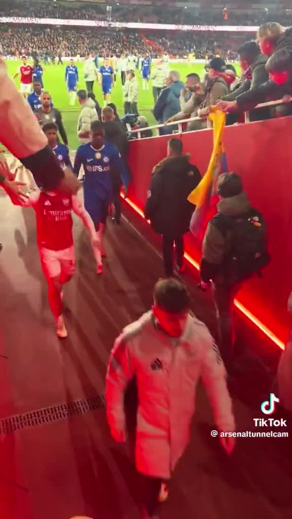 Class act from Declan Rice recognizing A...