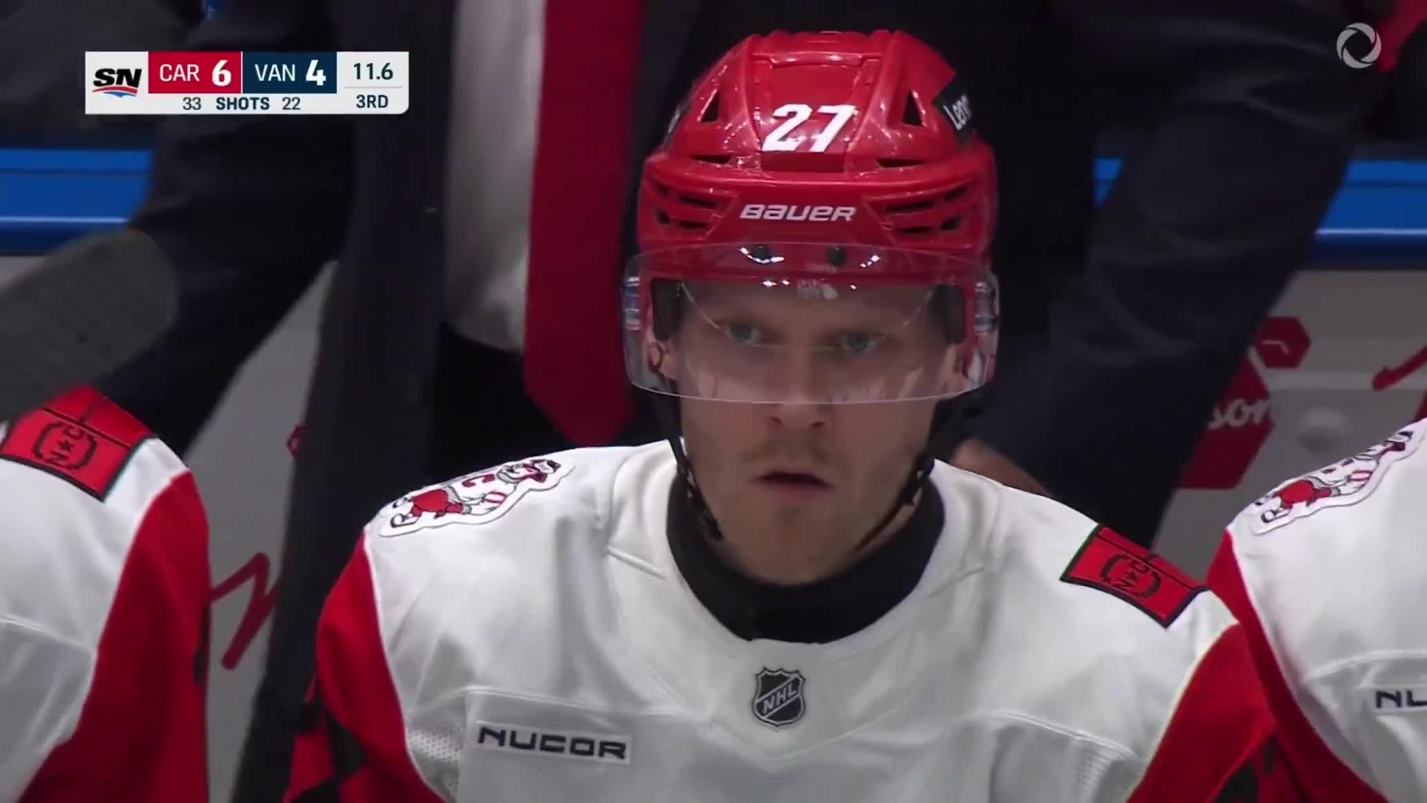 Nikolaj Ehlers completes the hat trick i...
