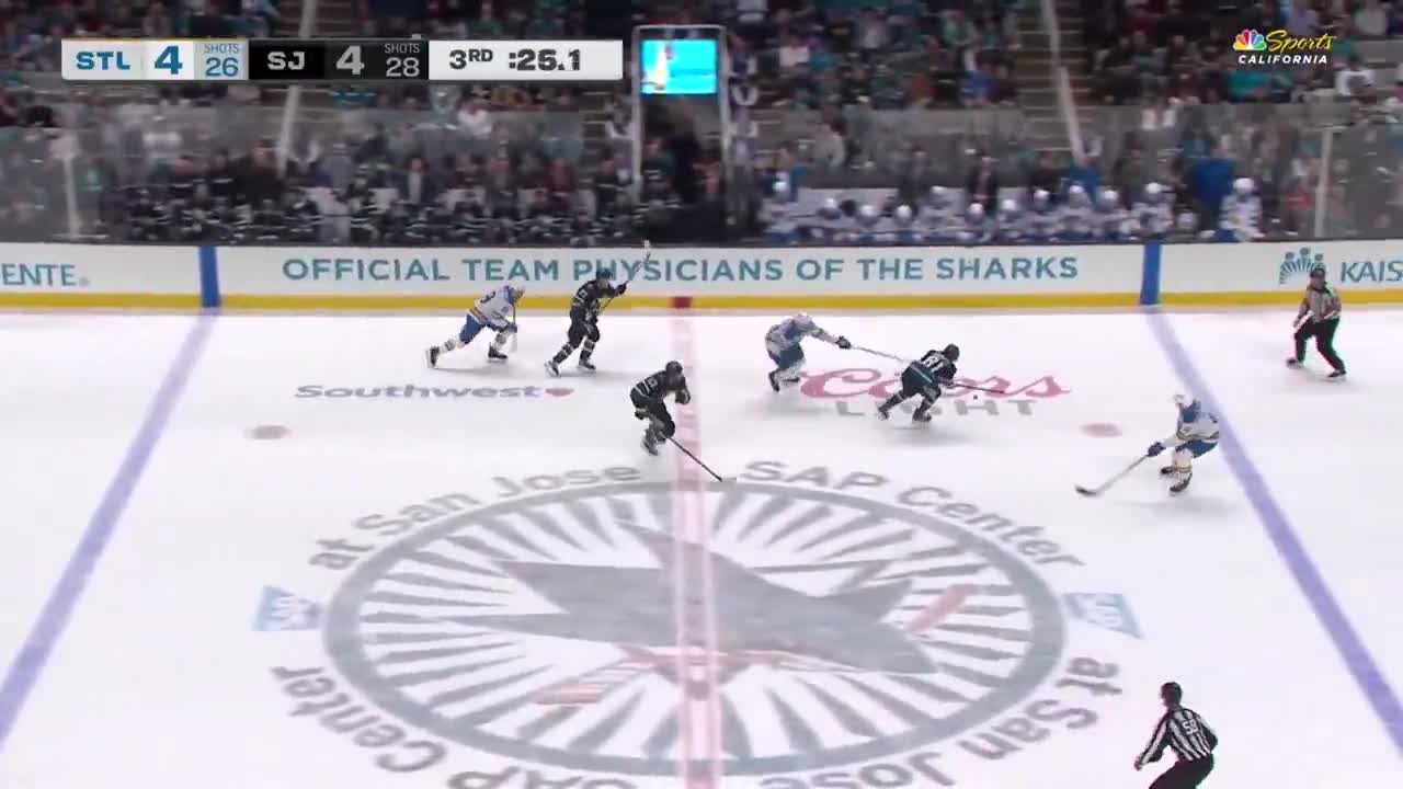 Adam Gaudette scores with 21 seconds left to give the San Jose Sharks the lead.