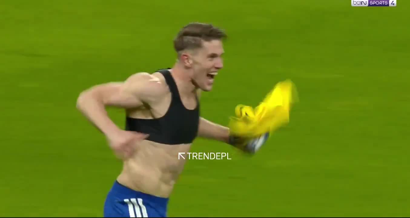 Viktor Gyökeres at full-time, after sending Sweden to the 2026 World Cup in the last minute.