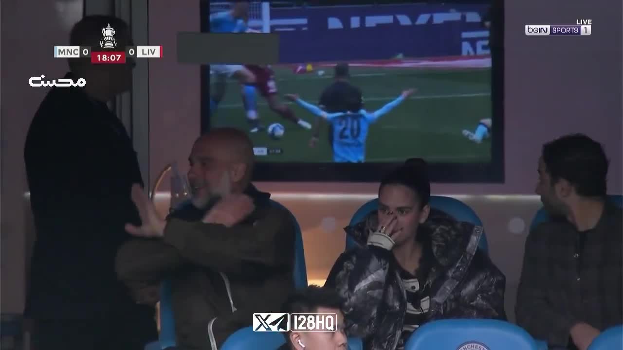 Pep Guardiola’s reaction when reviewing Cherki’s fall in the box