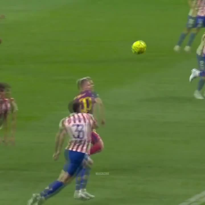 Dani Olmo with a great touch vs Atlético Madrid